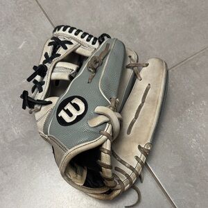 Wilson Glove with Black and Cream Details